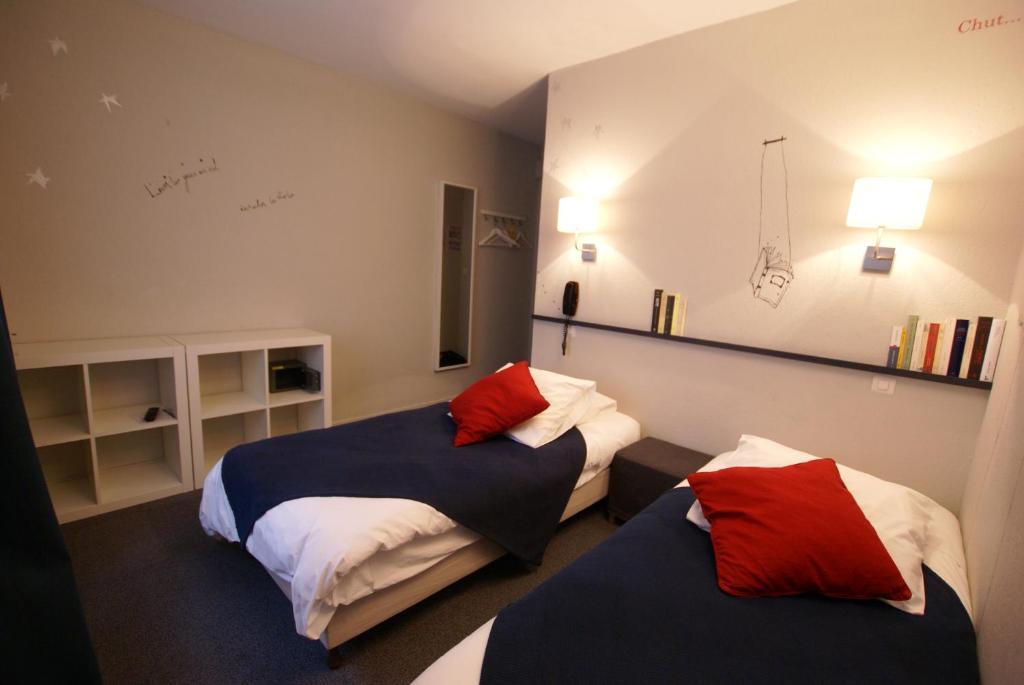 Hotel De La Placette Барселонет Стая снимка